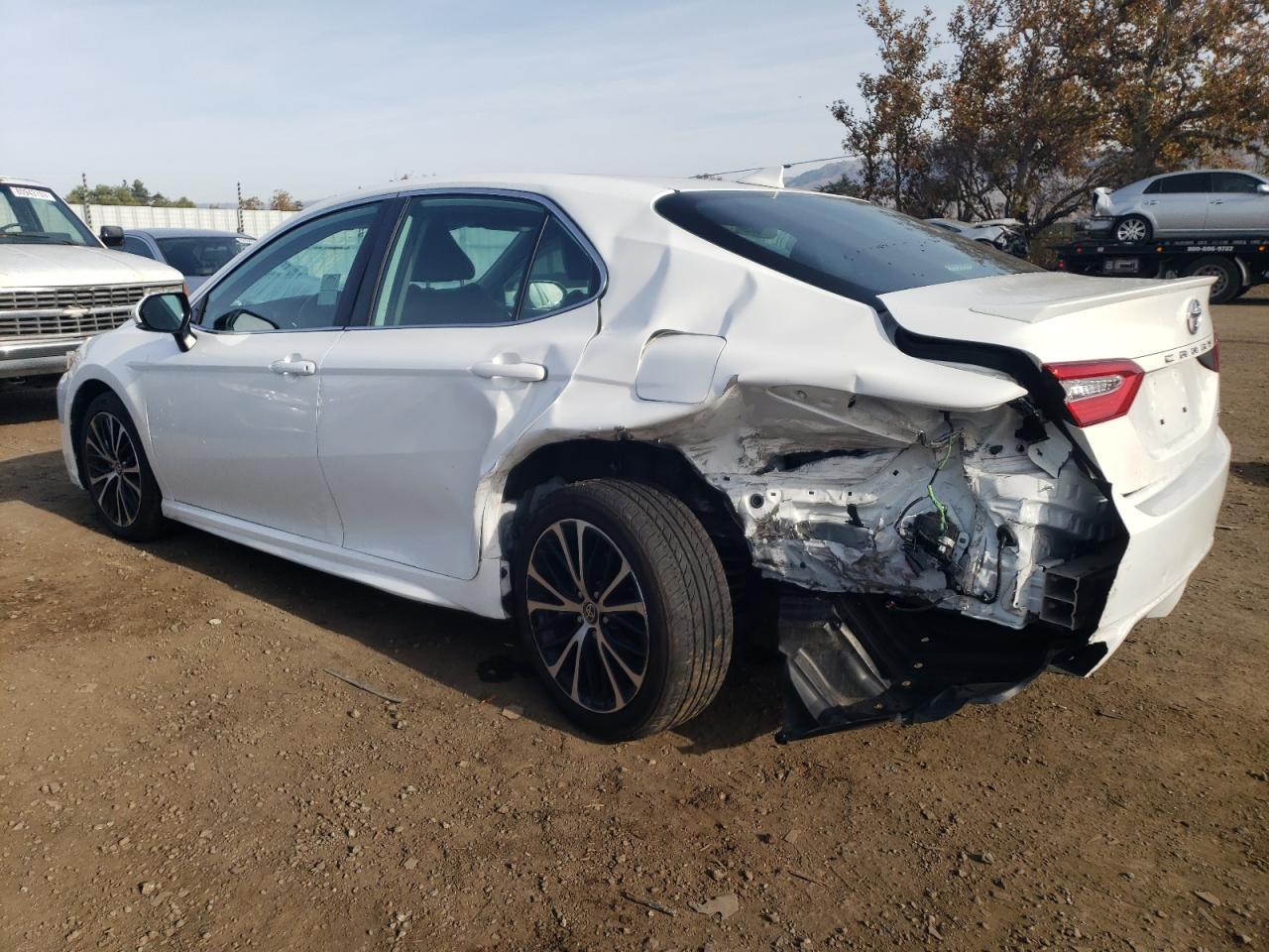 2020 TOYOTA CAMRY SE - Image 2