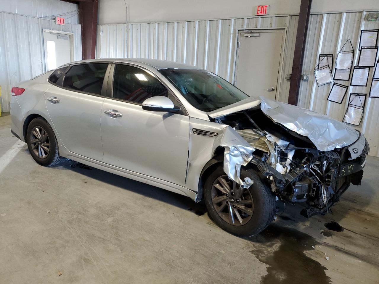 2020 KIA OPTIMA LX - Фото 4