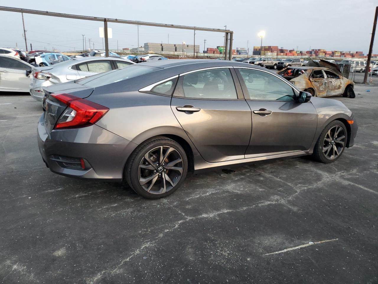 2019 HONDA CIVIC SPOR - Фото 3