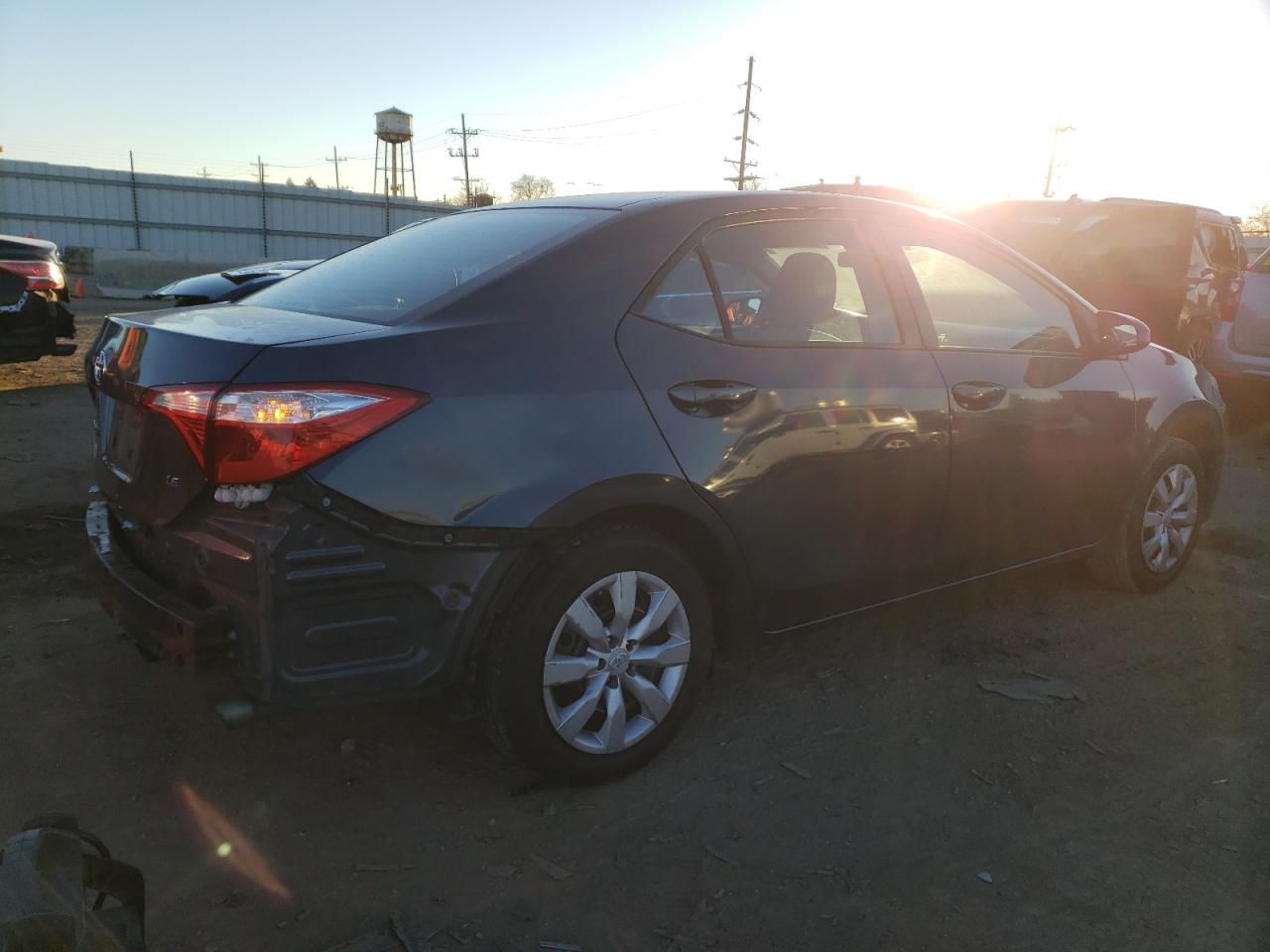 2015 TOYOTA COROLLA L - Фото 3