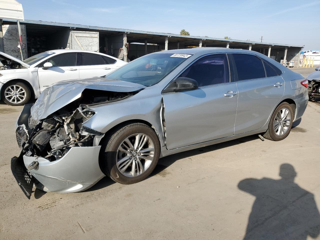 2016 TOYOTA CAMRY LE