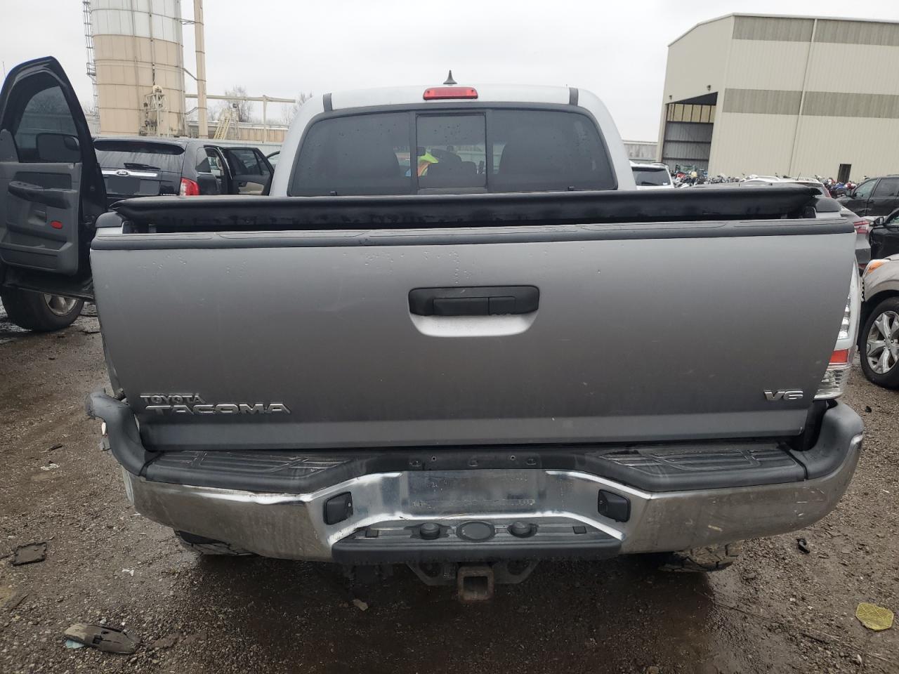2014 TOYOTA TACOMA DOU - Фото 6