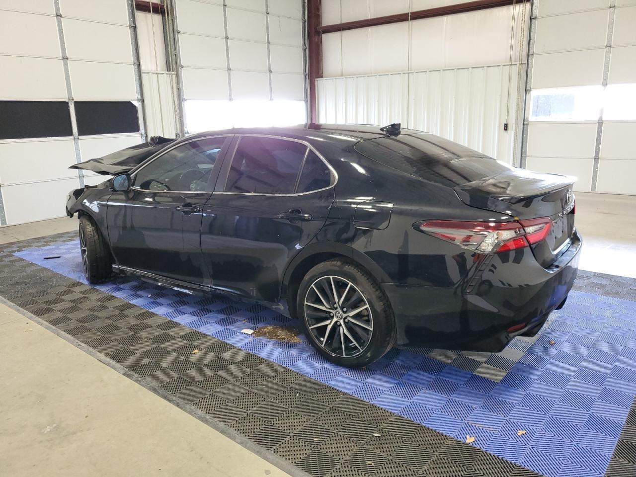 2021 TOYOTA CAMRY SE - Image 2