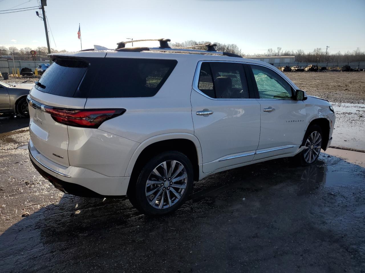2023 CHEVROLET TRAVERSE P - Image 3