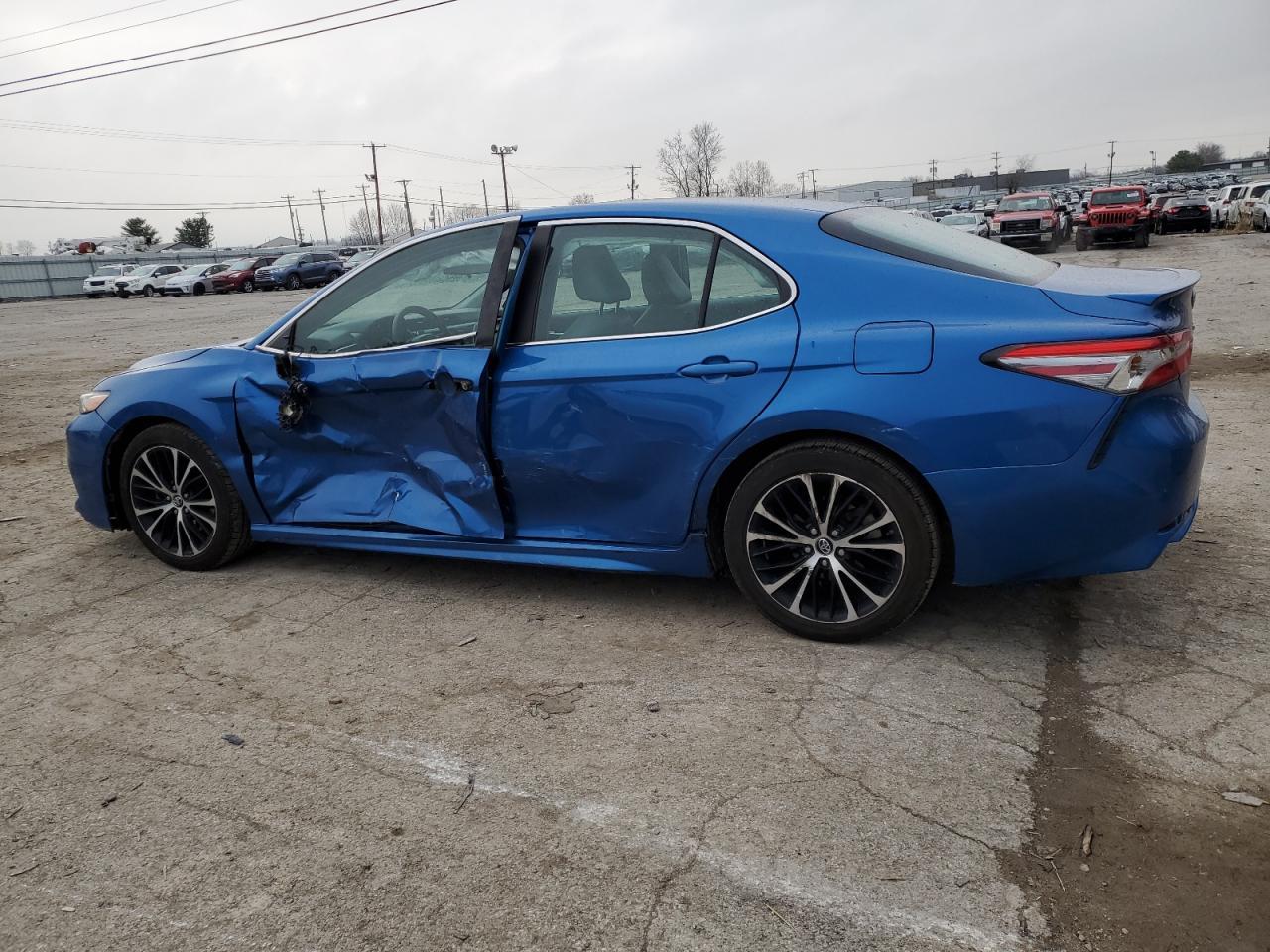2018 TOYOTA CAMRY L - Image 2