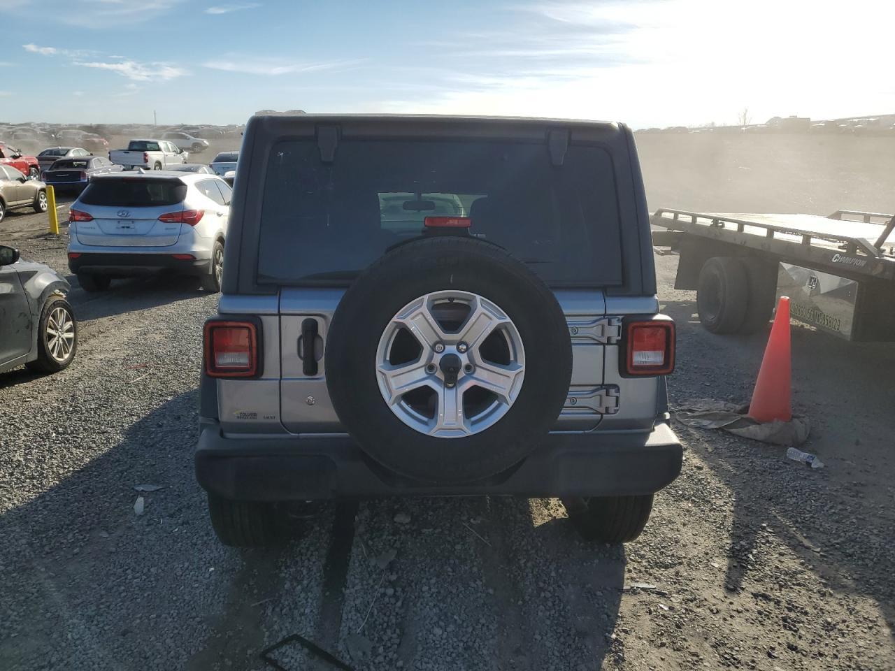 2019 JEEP WRANGLER U - Image 6