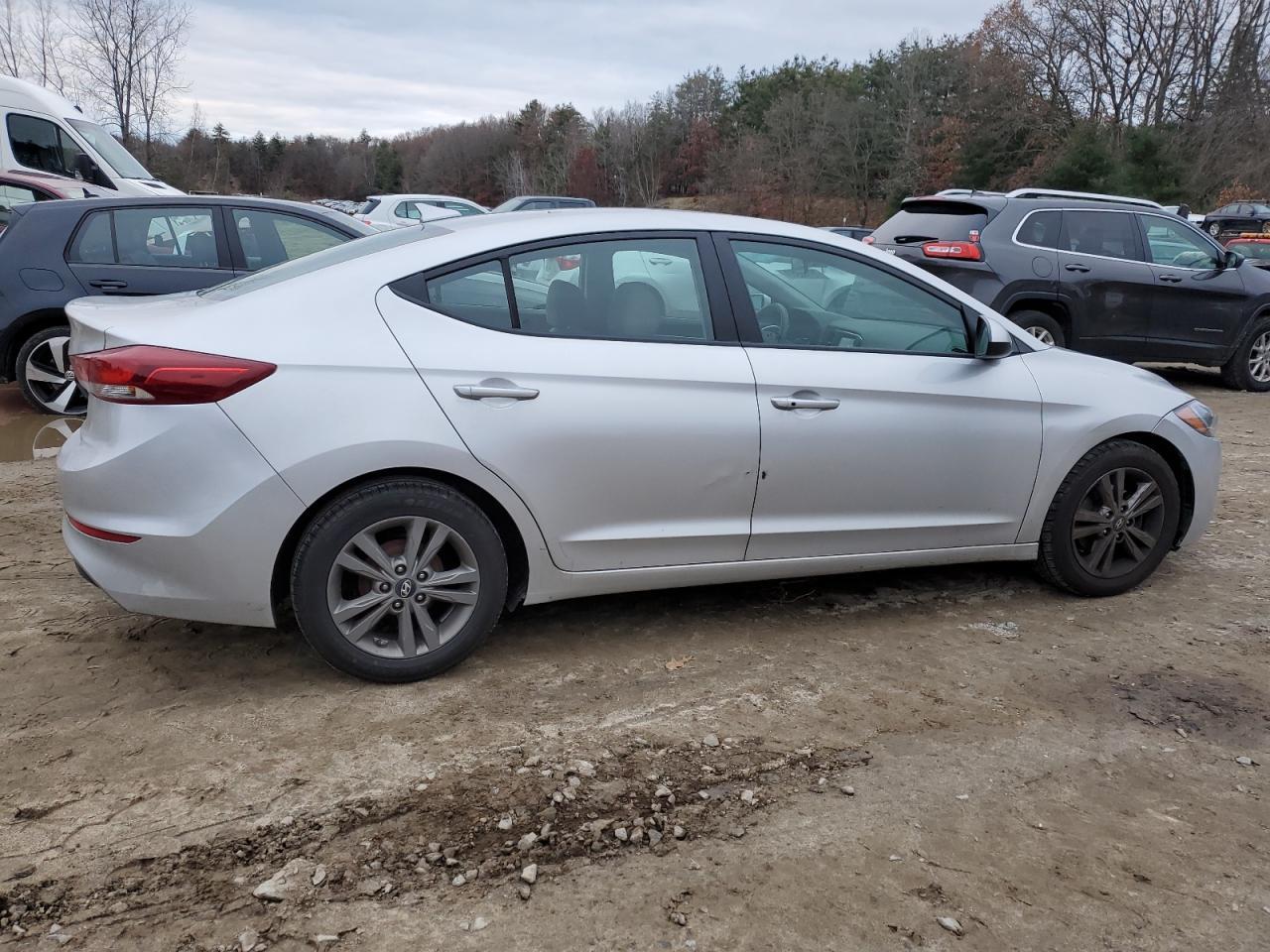2017 HYUNDAI ELANTRA SE - Image 3
