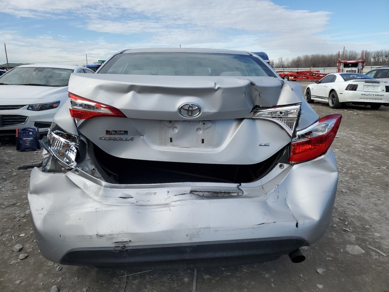 2015 TOYOTA COROLLA L - Image 6