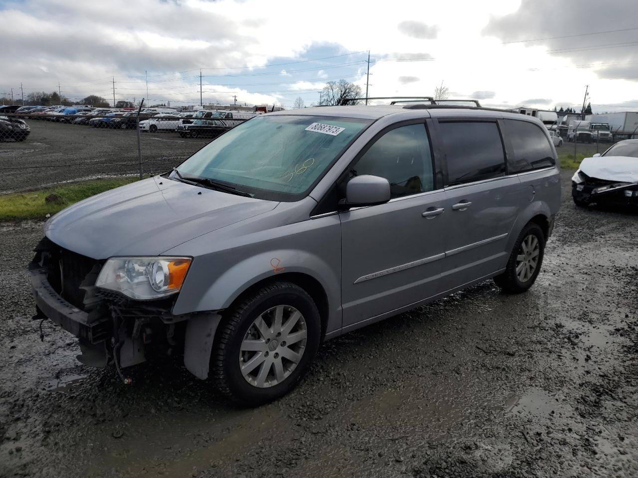 2014 CHRYSLER TOWN & COU