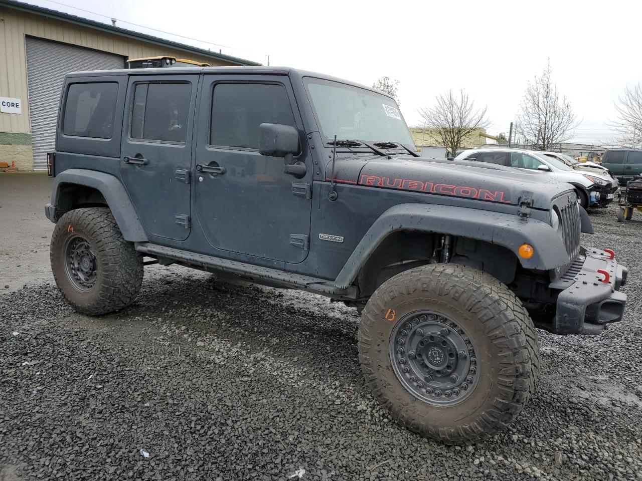 2017 JEEP WRANGLER U - Image 4