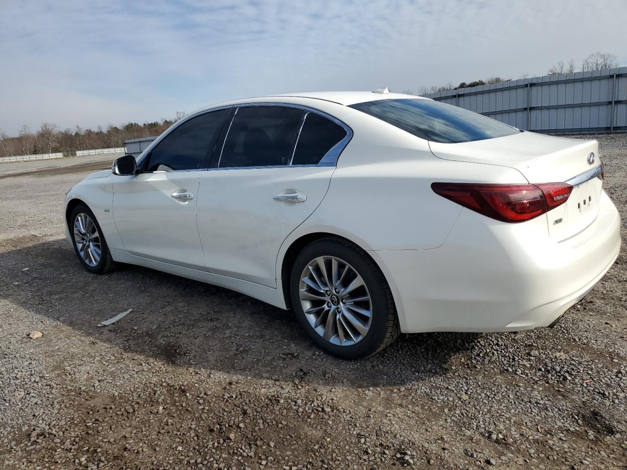 2019 INFINITI Q50 LUXE - Image 2