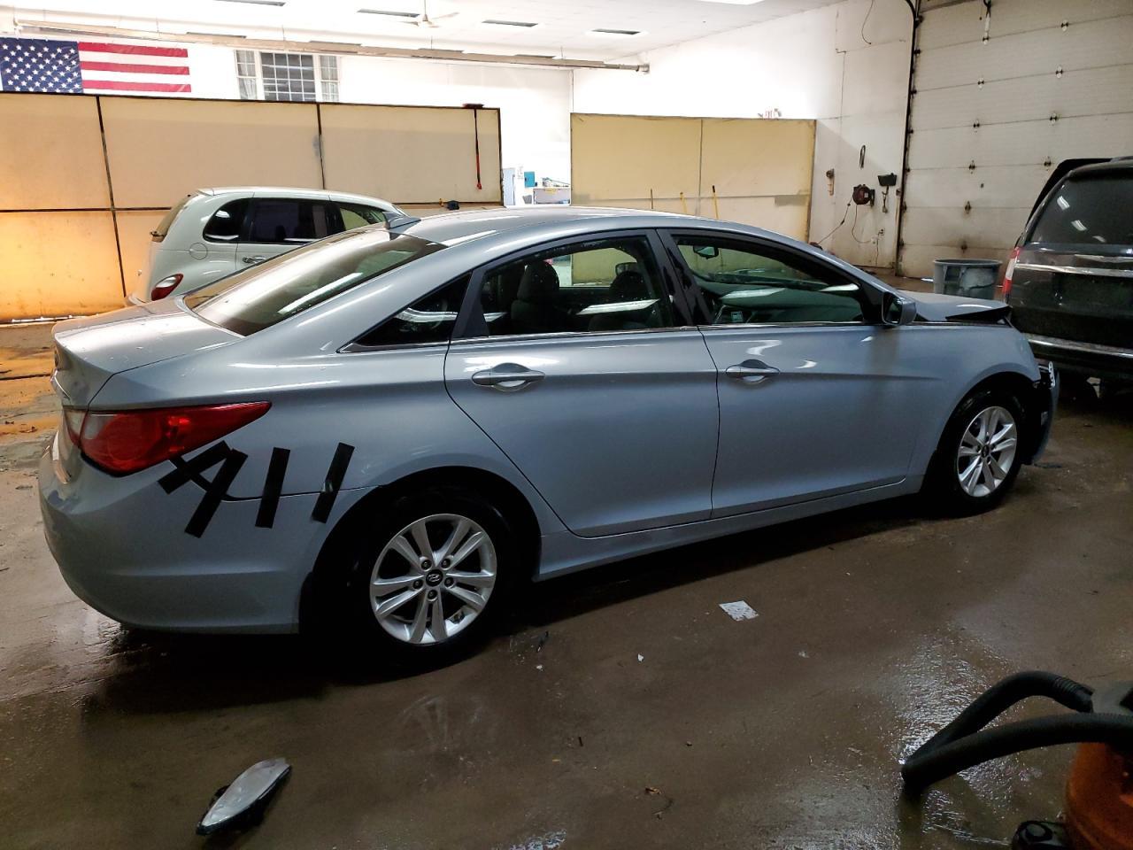 2013 HYUNDAI SONATA GLS - Image 3