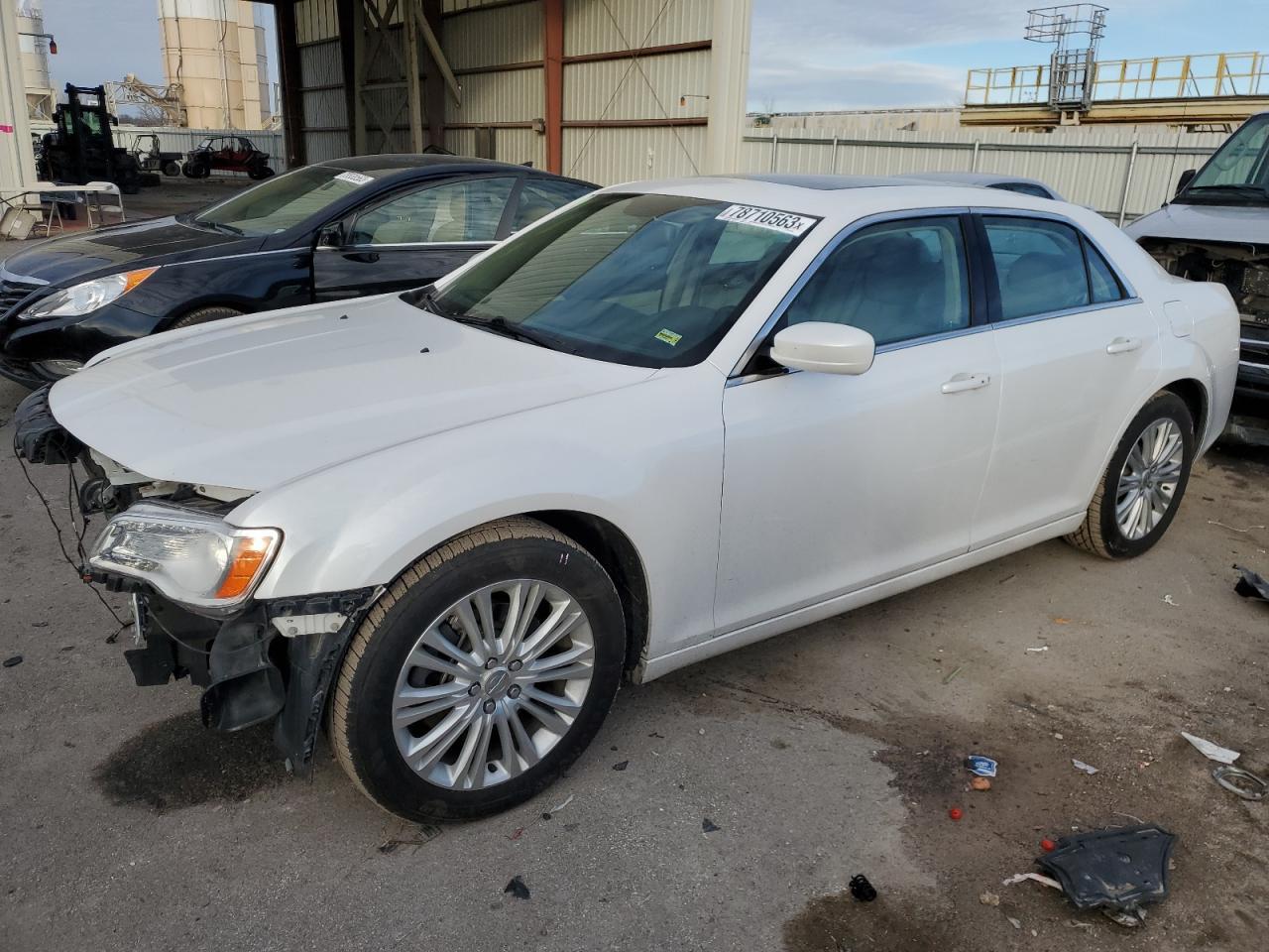2014 CHRYSLER 300
