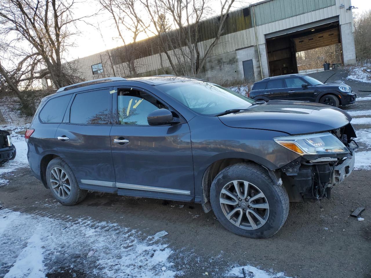2013 NISSAN PATHFINDER - Фото 4