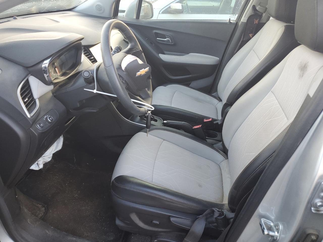 2021 CHEVROLET TRAX 1LT - Image 7