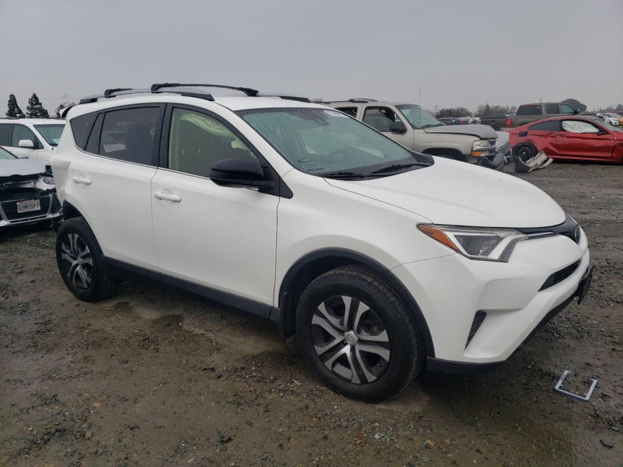 2017 TOYOTA RAV4 LE - Image 4
