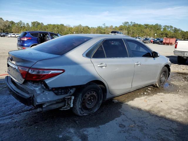 2015 Toyota Camry Le - Фото 3