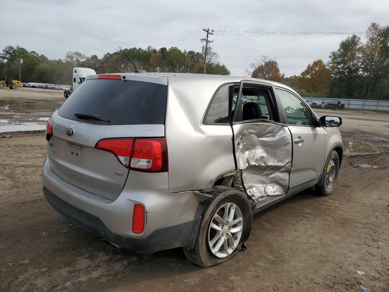 2014 KIA SORENTO LX - Image 3