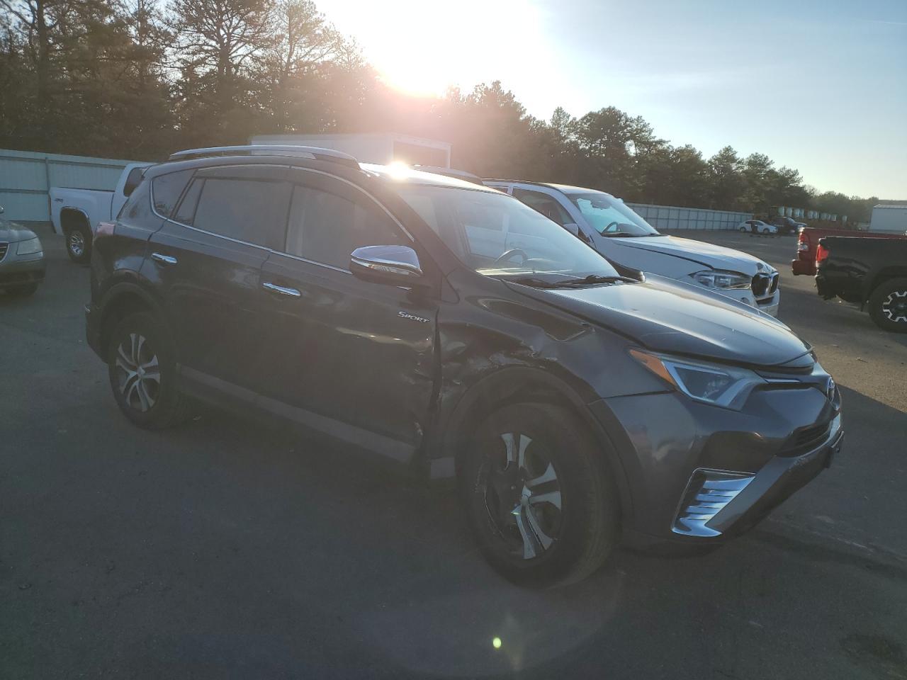 2016 TOYOTA RAV4 LE - Фото 4