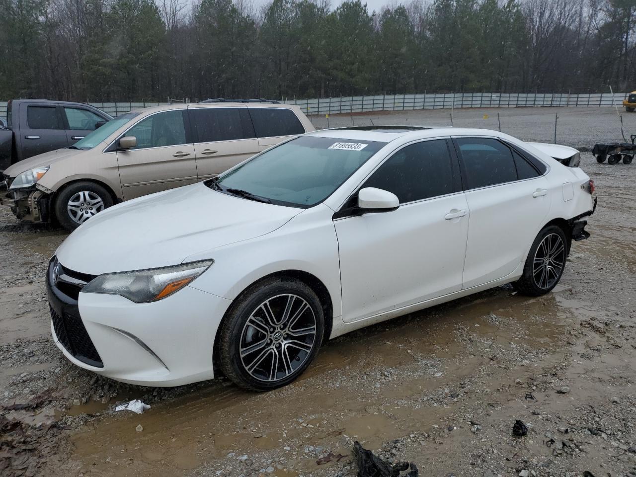 2016 TOYOTA CAMRY LE