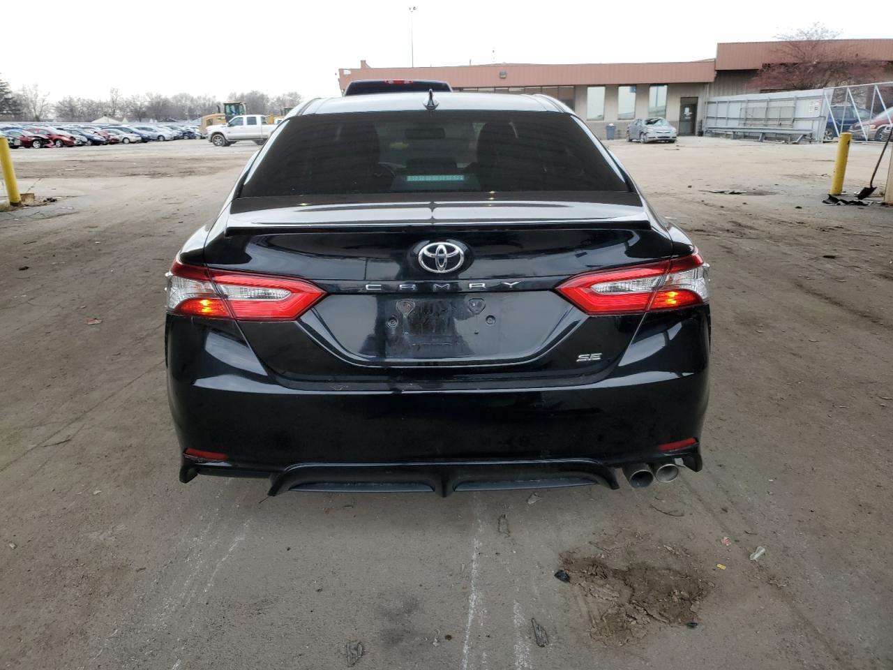 2019 TOYOTA CAMRY L - Image 6