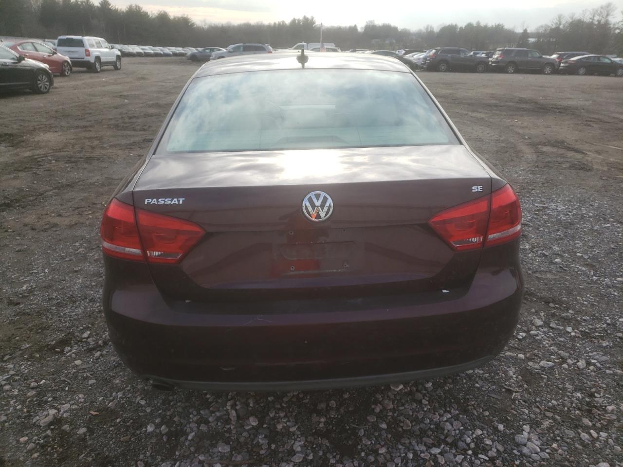 2013 VOLKSWAGEN PASSAT SE - Image 6