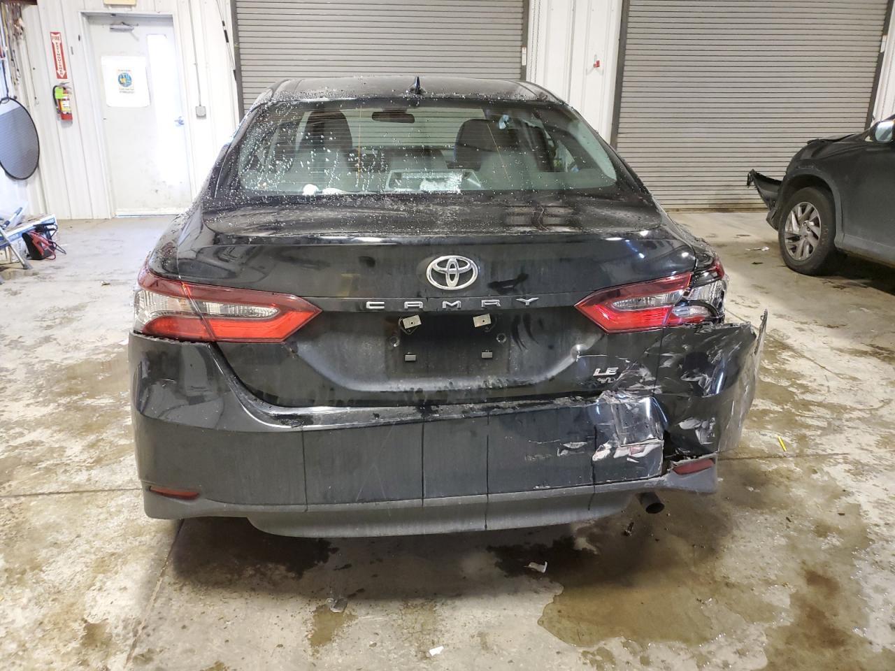2023 TOYOTA CAMRY LE - Фото 6
