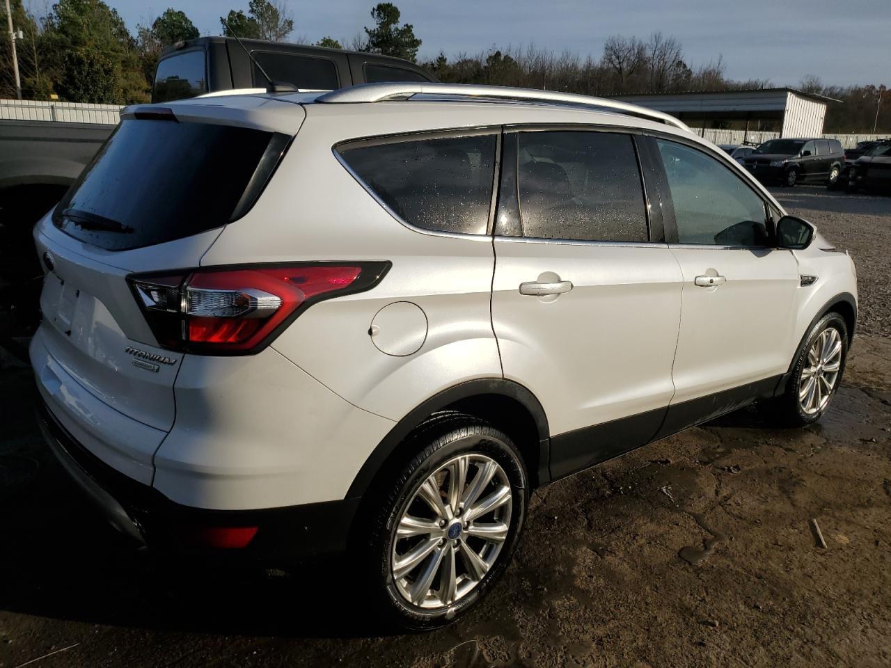 2017 FORD ESCAPE TIT - Image 3