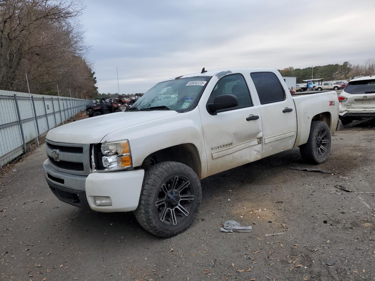 2011 CHEVROLET SILVERADO car image