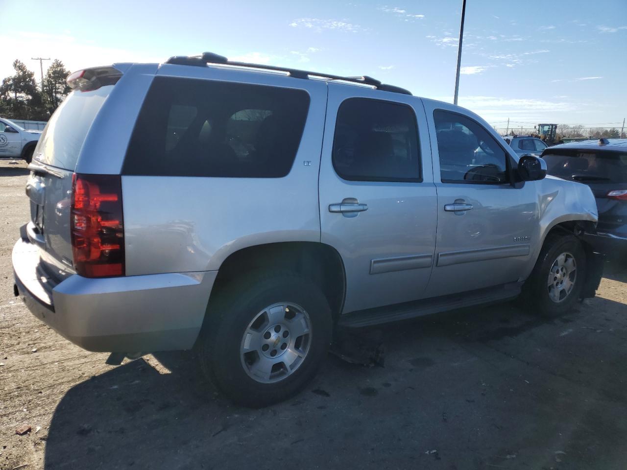 2011 CHEVROLET TAHOE K150 - Image 3