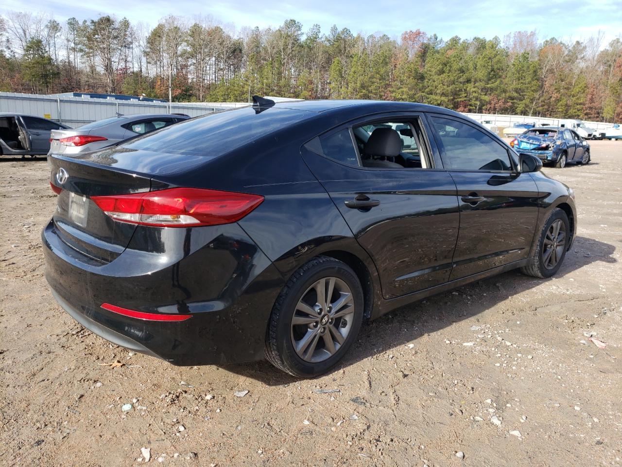 2017 HYUNDAI ELANTRA SE - Image 3
