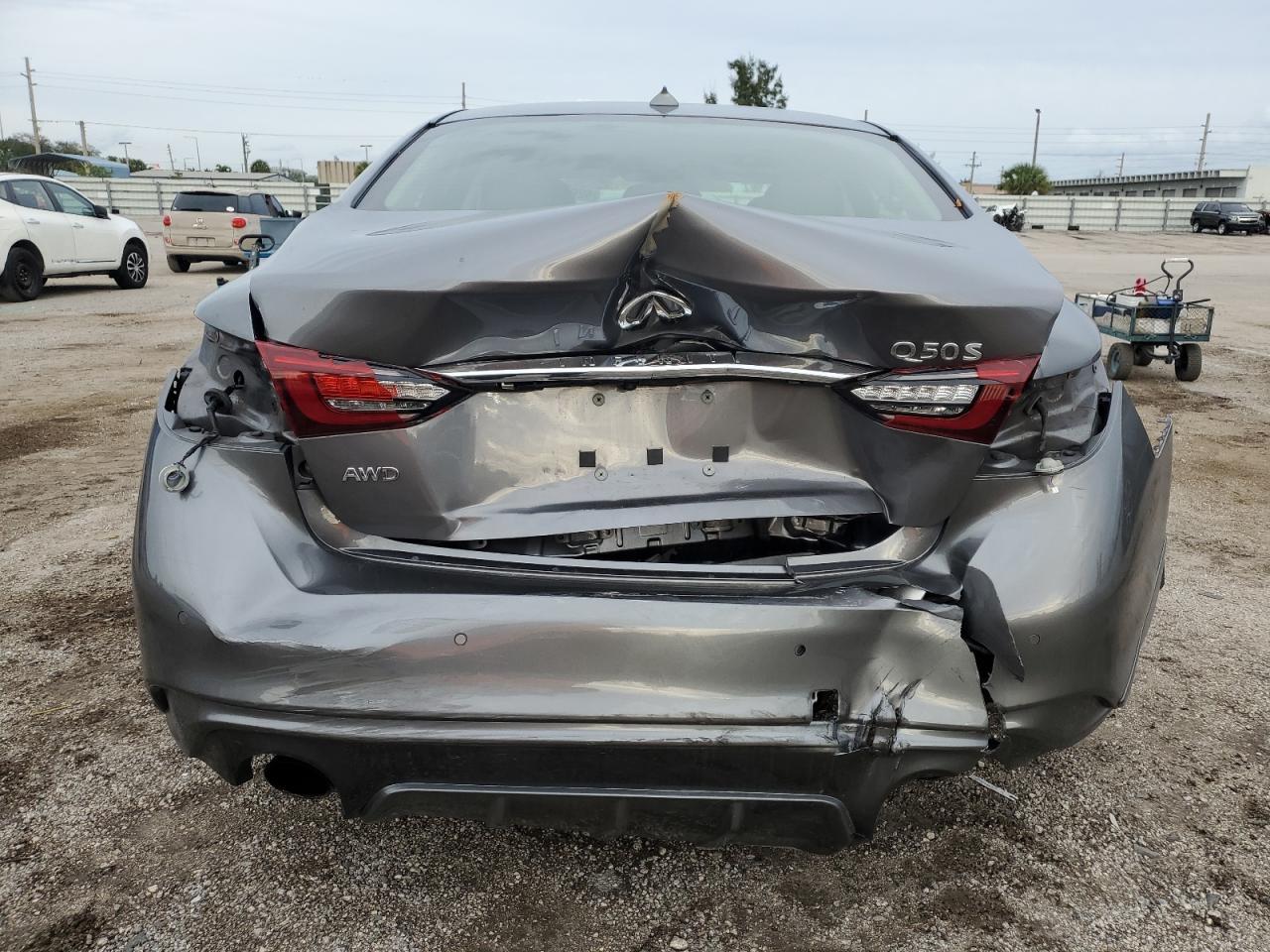 2019 INFINITI Q50 LUXE - Image 6