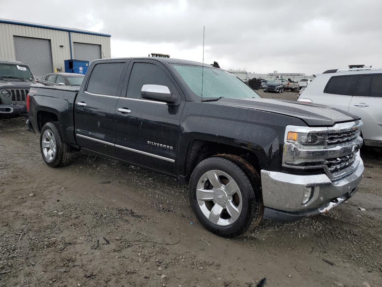 2017 CHEVROLET SILVERADO - Image 4