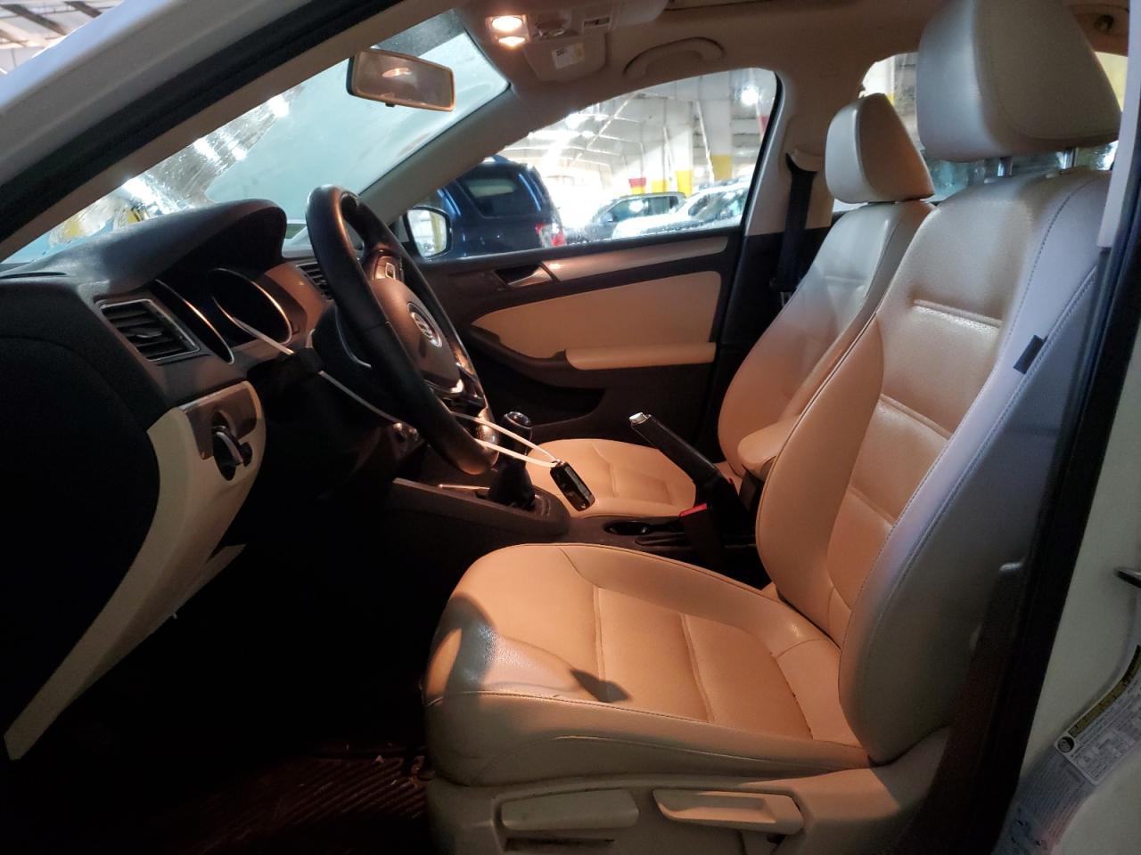 2017 VOLKSWAGEN JETTA SE - Image 7