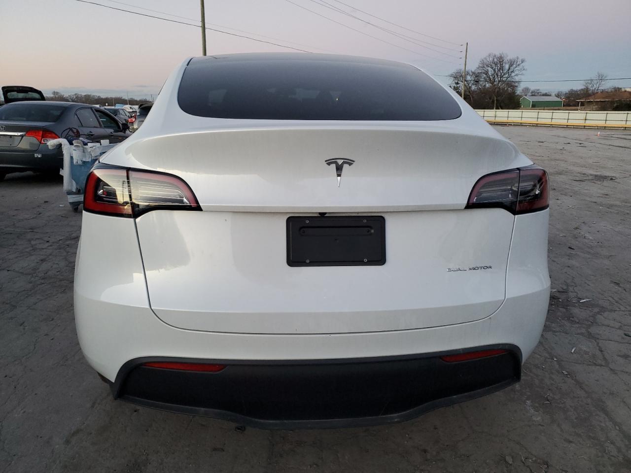 2023 TESLA MODEL Y - Фото 6