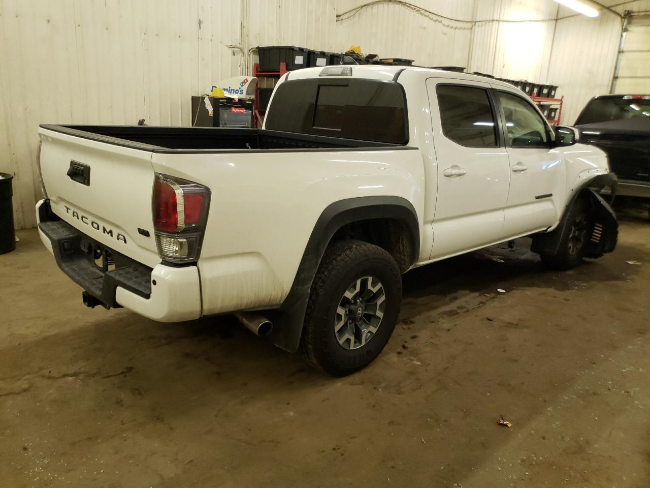 2023 TOYOTA TACOMA DOU - Фото 3