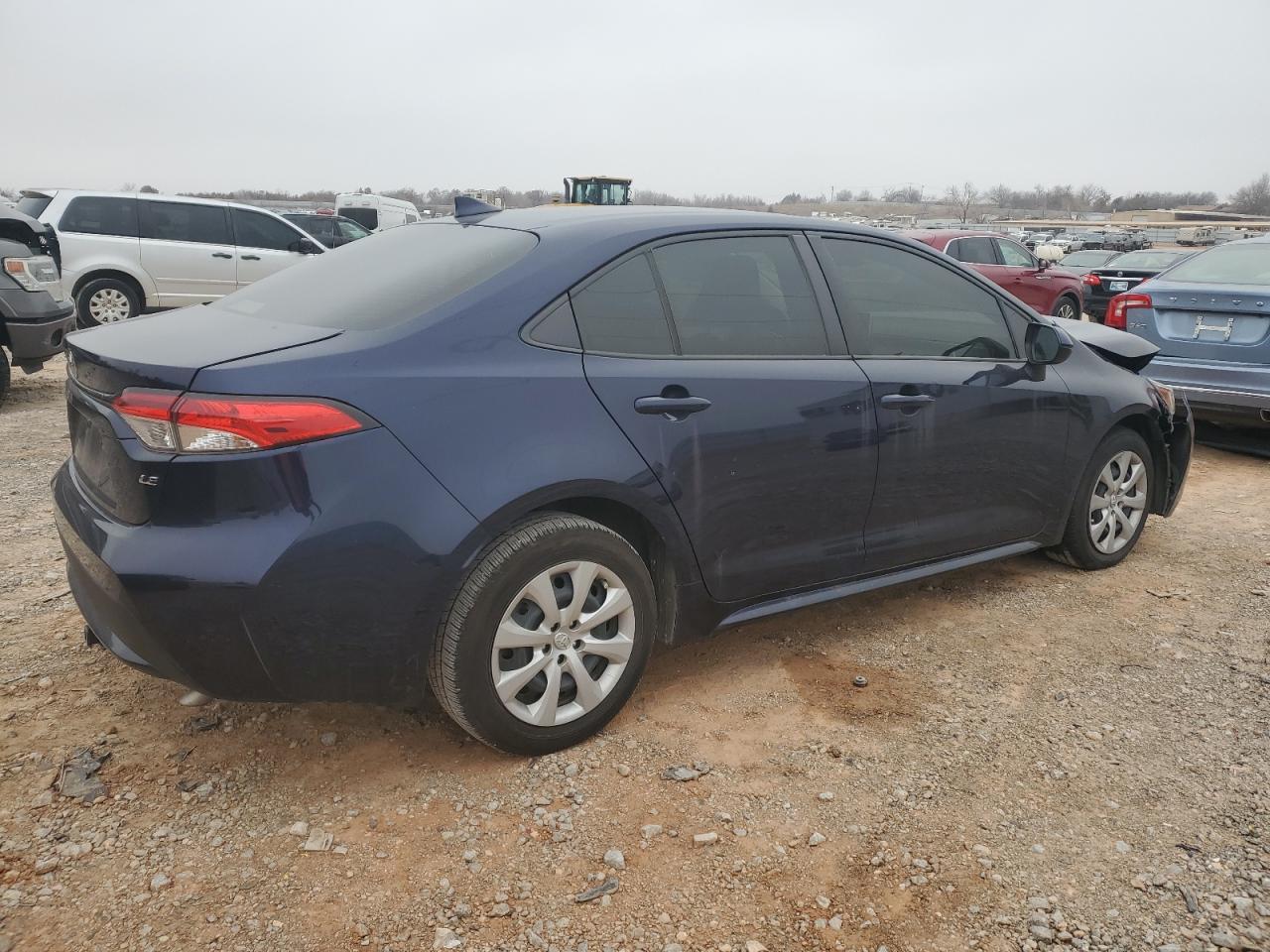 2021 TOYOTA COROLLA LE - Фото 3