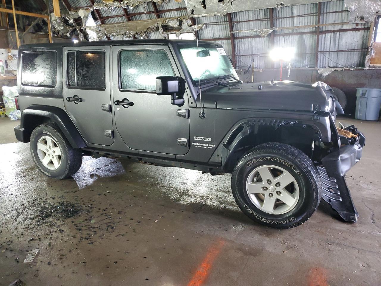 2017 JEEP WRANGLER U - Фото 4
