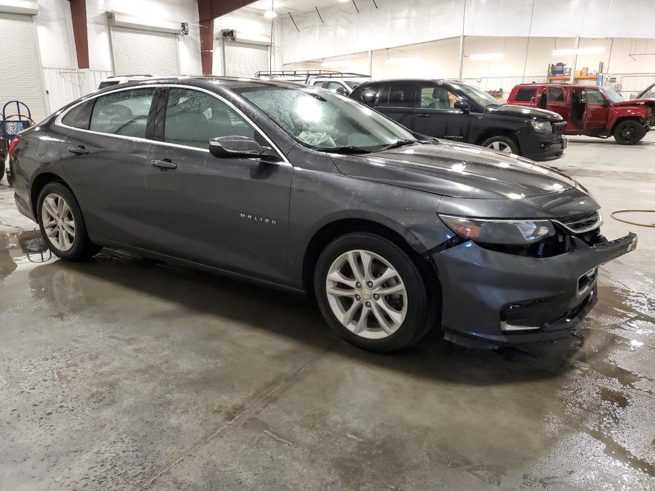 2017 CHEVROLET MALIBU LT - Image 4
