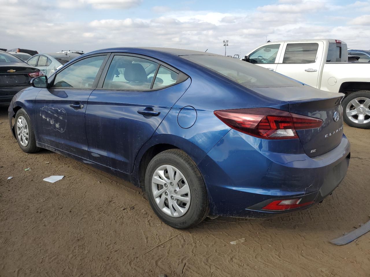 2019 HYUNDAI ELANTRA SE - Фото 2