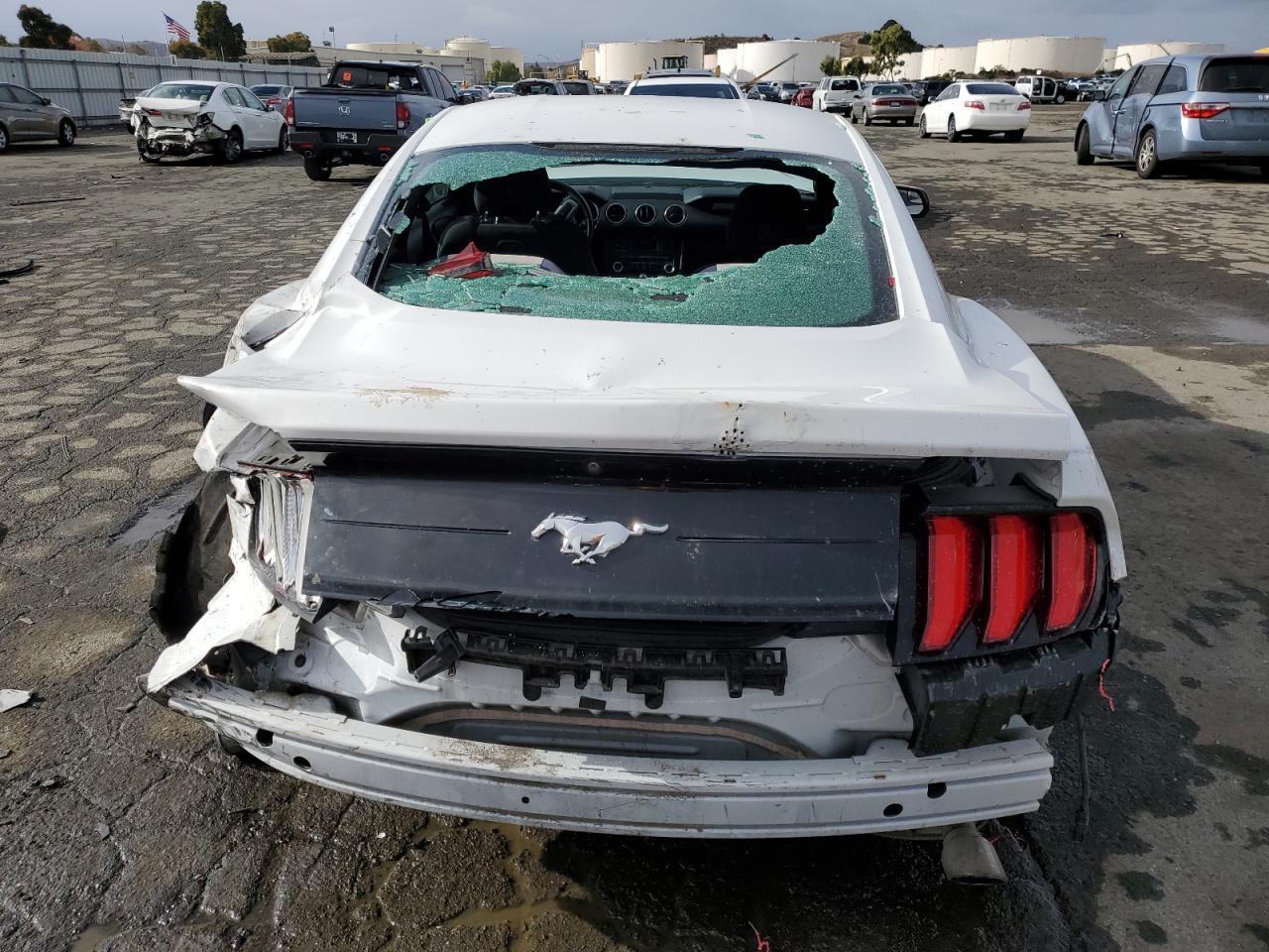 2018 FORD MUSTANG - Image 6