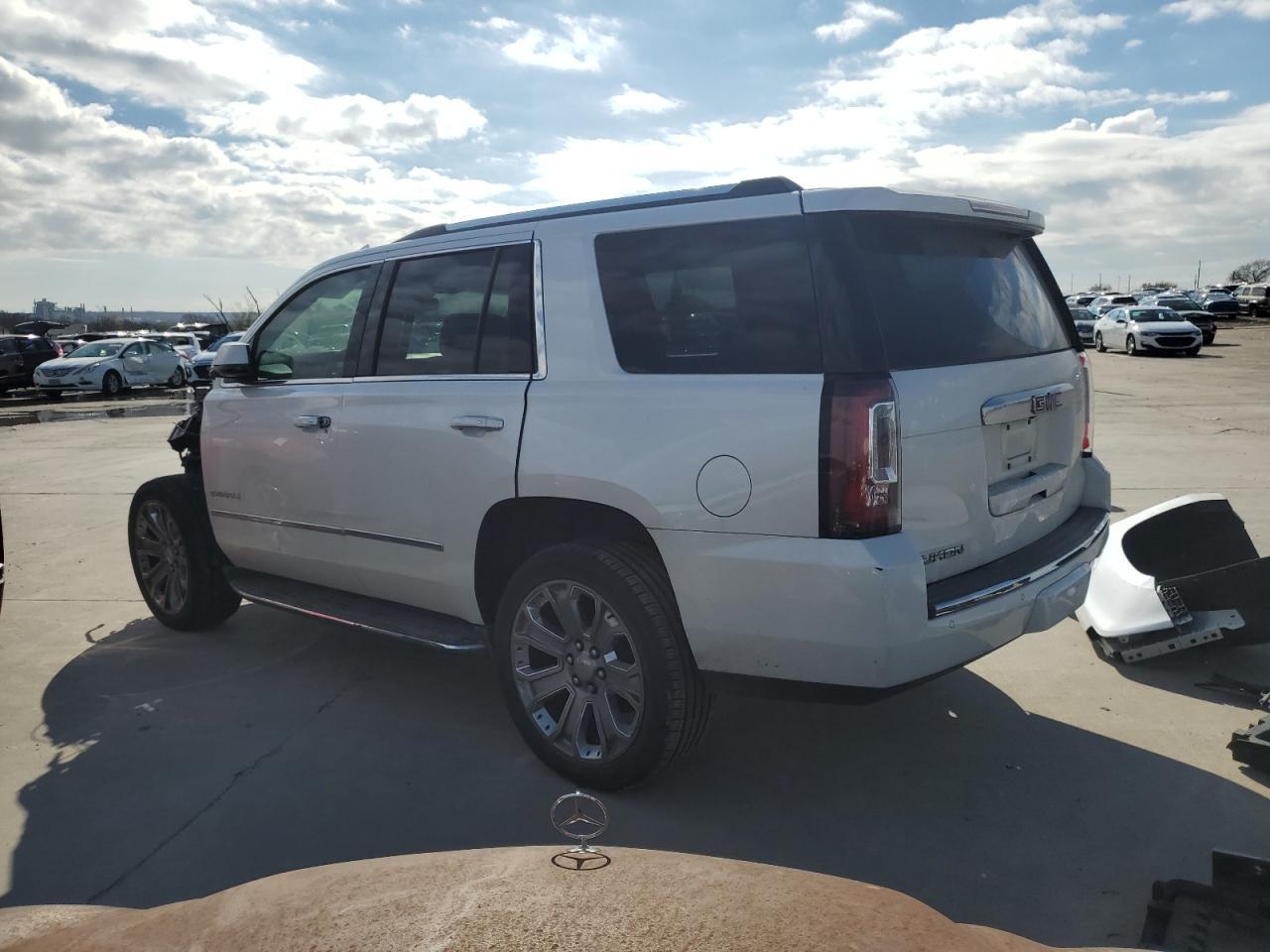 2016 GMC YUKON DENA - Фото 2
