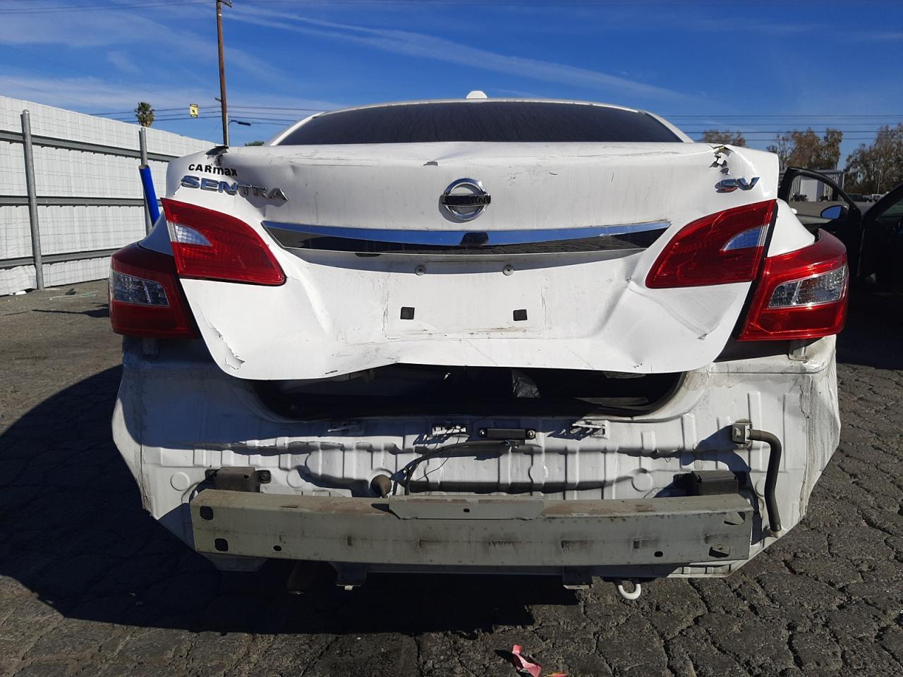 2016 NISSAN SENTRA S - Фото 6