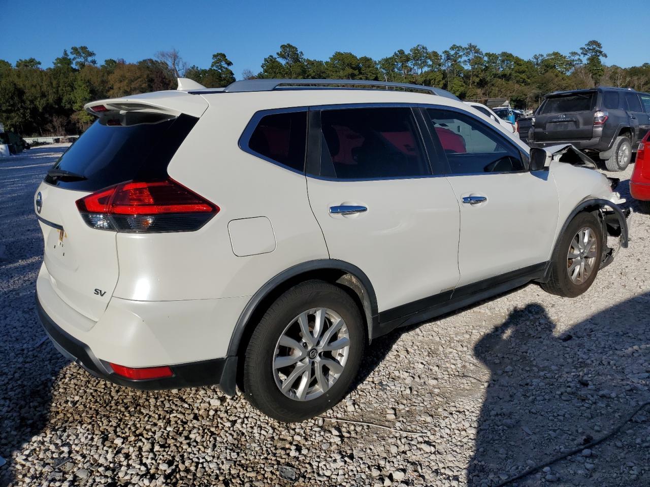 2017 NISSAN ROGUE S - Фото 3