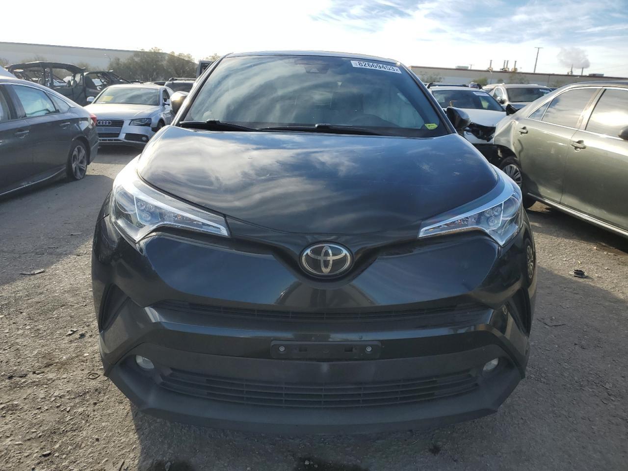 2019 TOYOTA C-HR XLE - Фото 5