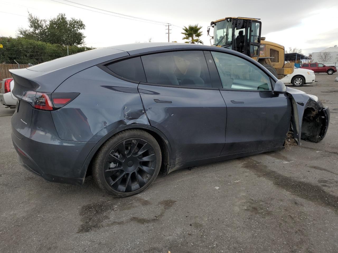 2023 TESLA MODEL Y - Image 3