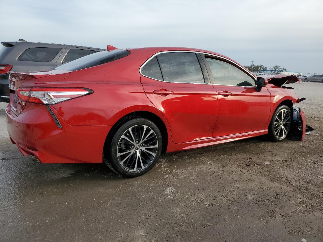 2020 TOYOTA CAMRY SE - Image 3