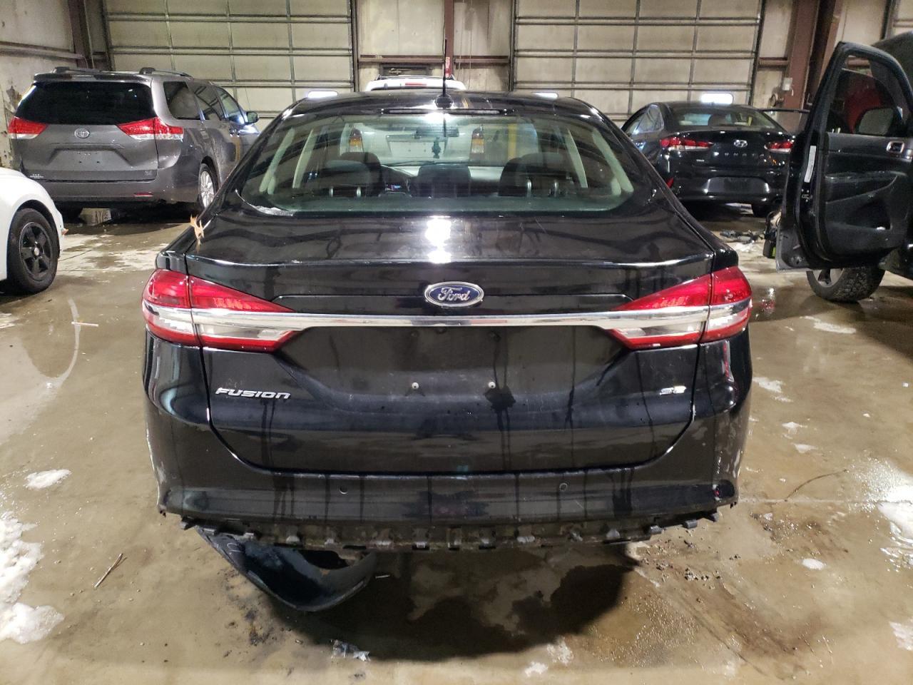 2017 FORD FUSION SE - Image 6