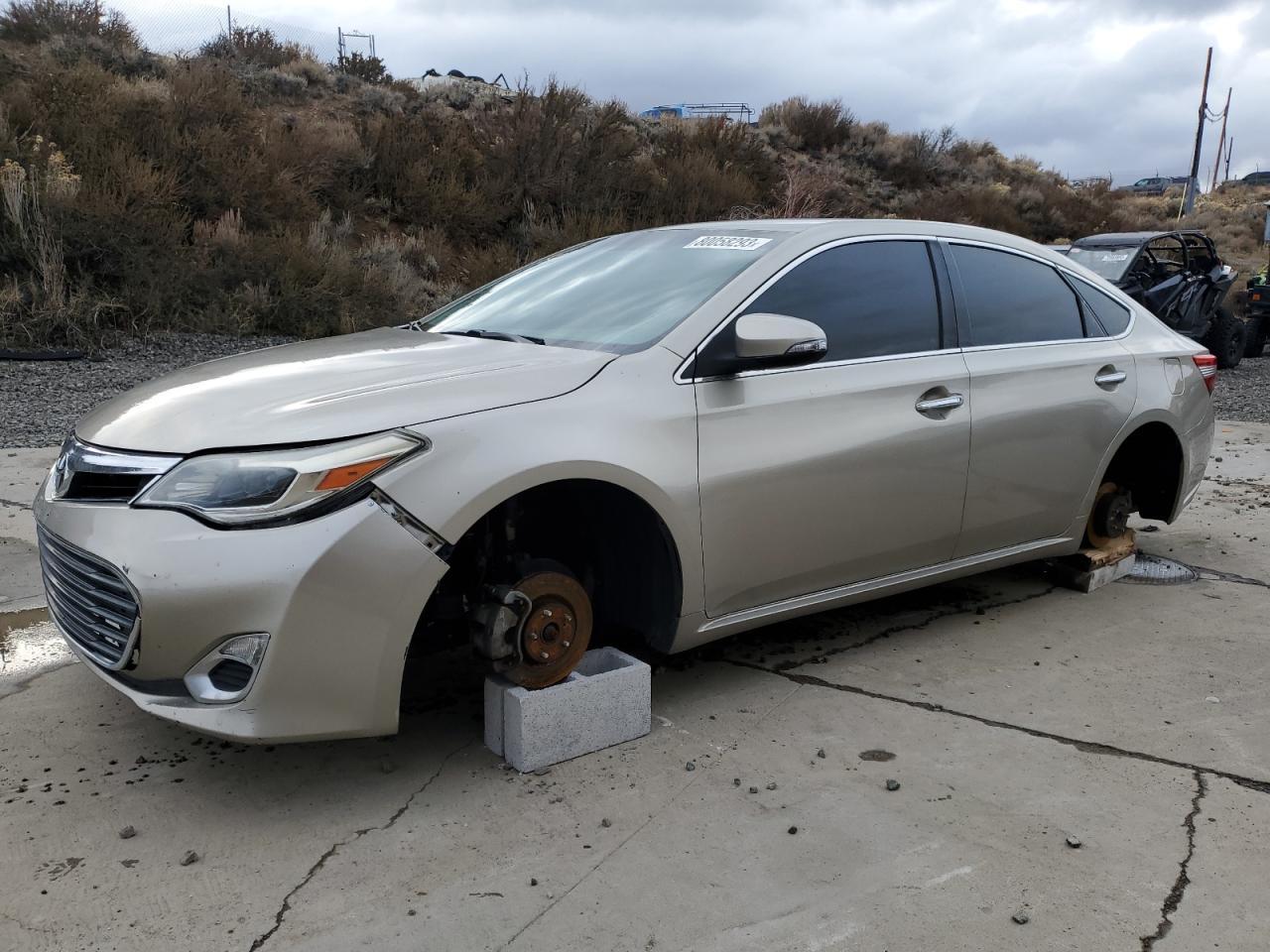 2015 TOYOTA AVALON XLE