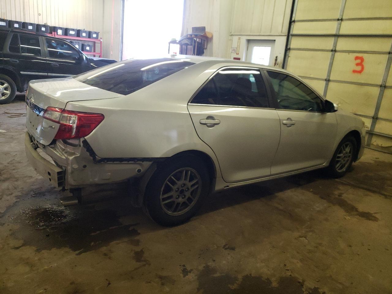 2012 TOYOTA CAMRY BASE - Фото 3